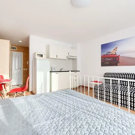 One Bedroom 公寓 圣弗拉斯